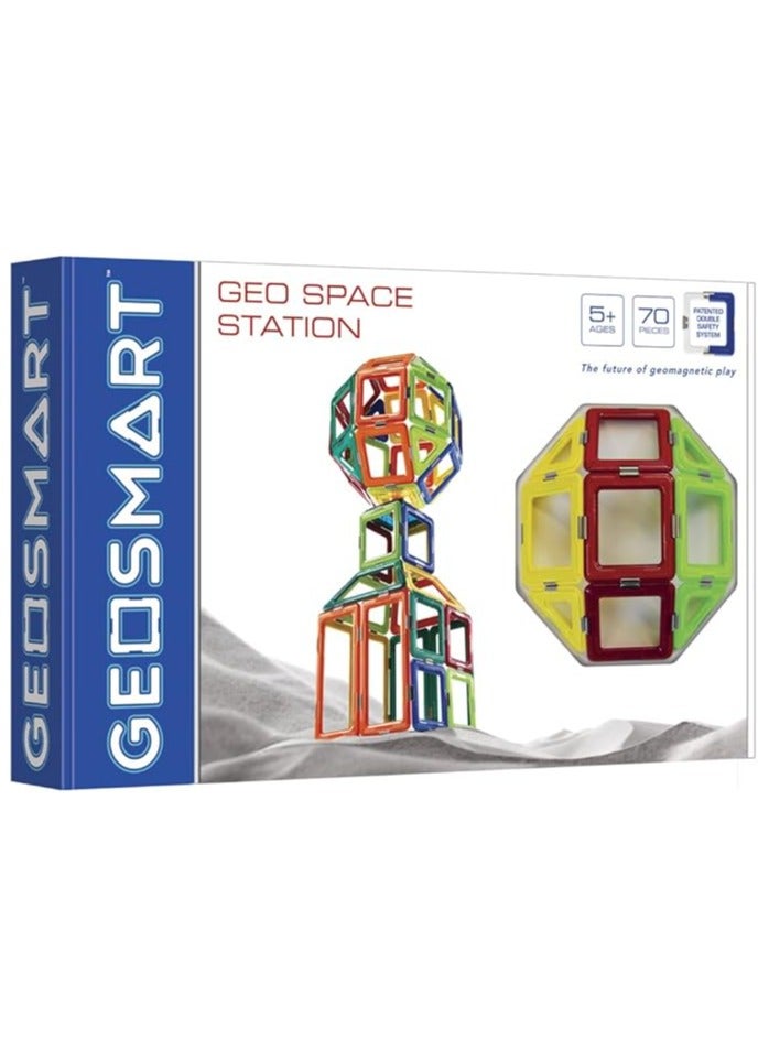 جيوسمارت لعبة بتصميم محطة جيو الفضائية جيو 401 مكونة من 70 قطعة من جيوسمارت، بلاستيك - Image 1
