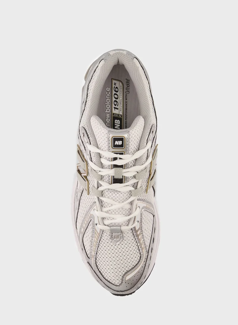 New Balance 1906 Sneakers