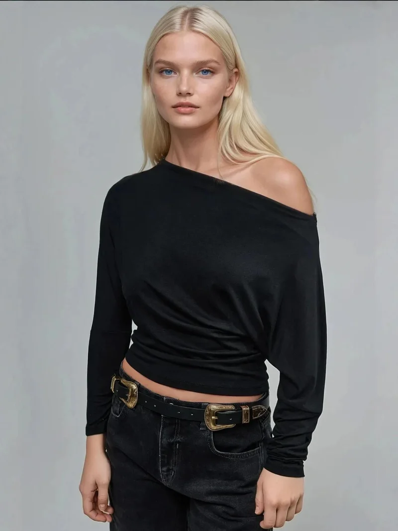 هيكاب تيشيرت محبوك بأكمام طويلة وياقة غير متماثلة ومرونة