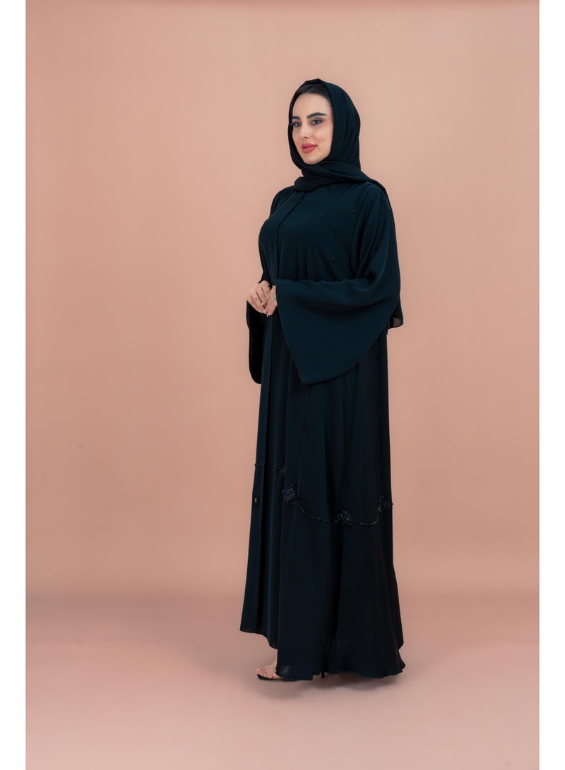 اكسا عباية كلاسيكية مع تطريز يدوي رائع  - Image 4