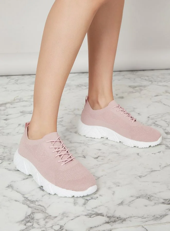 ستايلي اكتيف حذاء رياضي برباط بنعل سميك محبوك