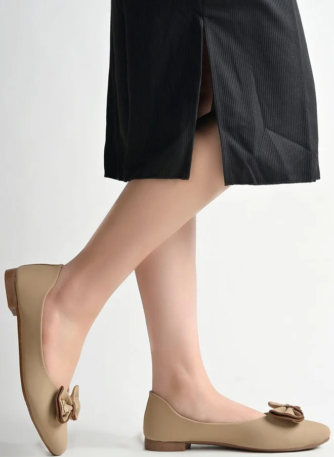 شوتوبيا Shoetopia Women Embellished Pointed Toe Ballerinas
