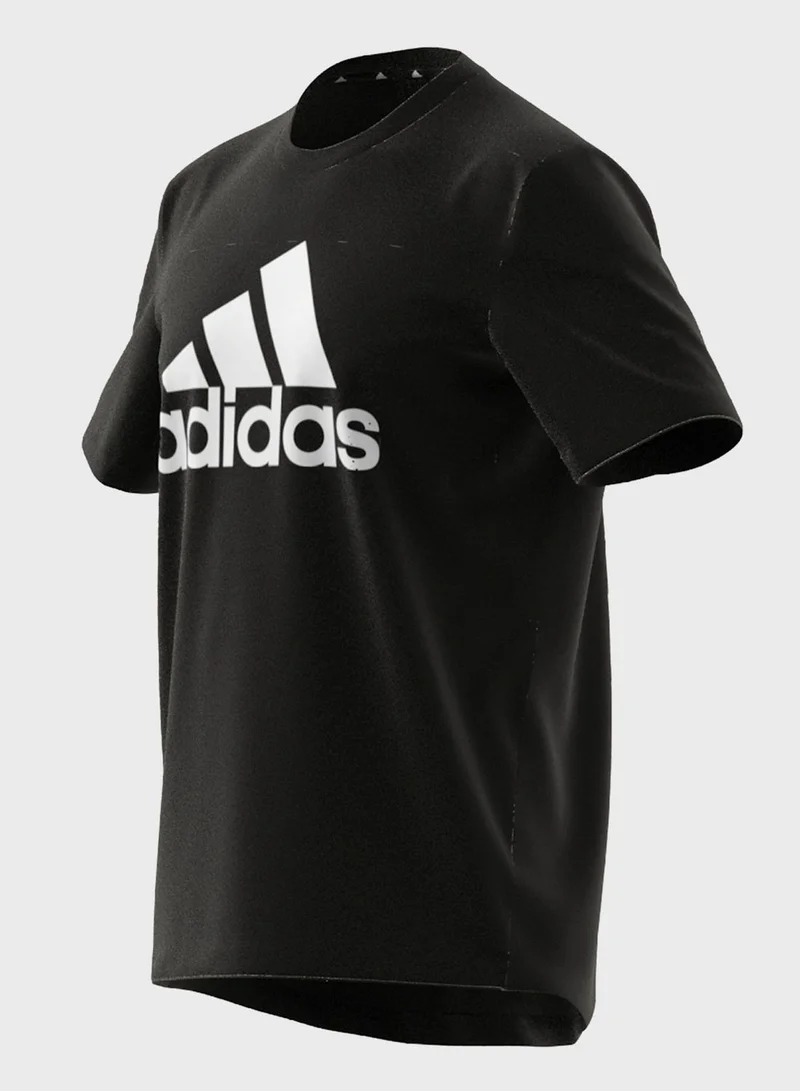 adidas تيشيرت رياضي بشعار ديزايند تو موف فيل ريدي من ايروريدي