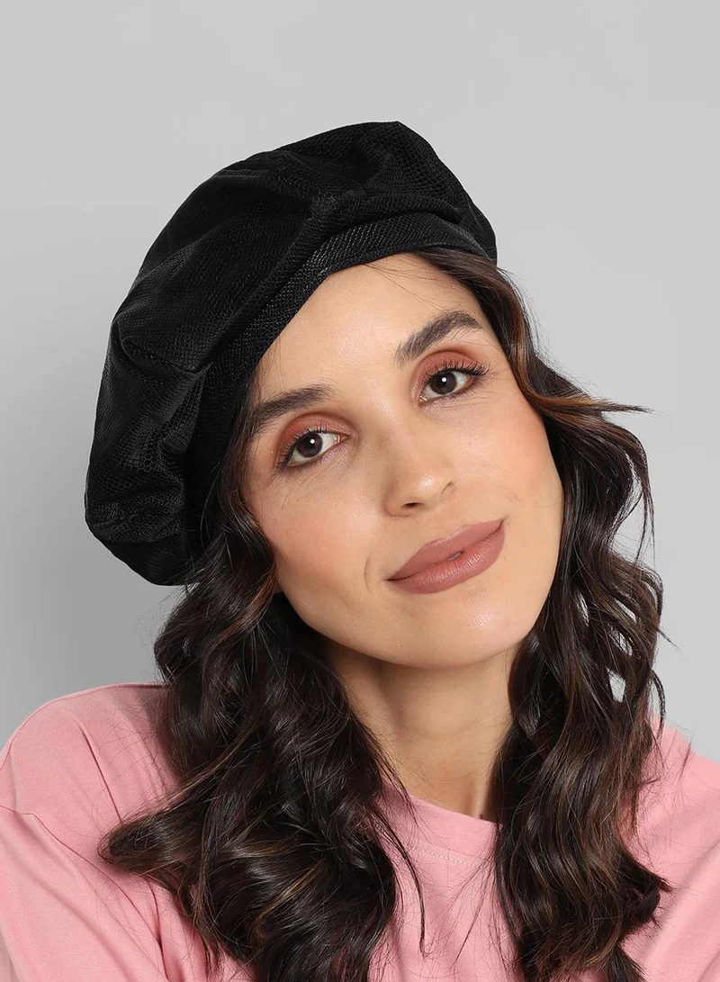 صوص هاوت قبعة بيكربوي جلدية سوداء