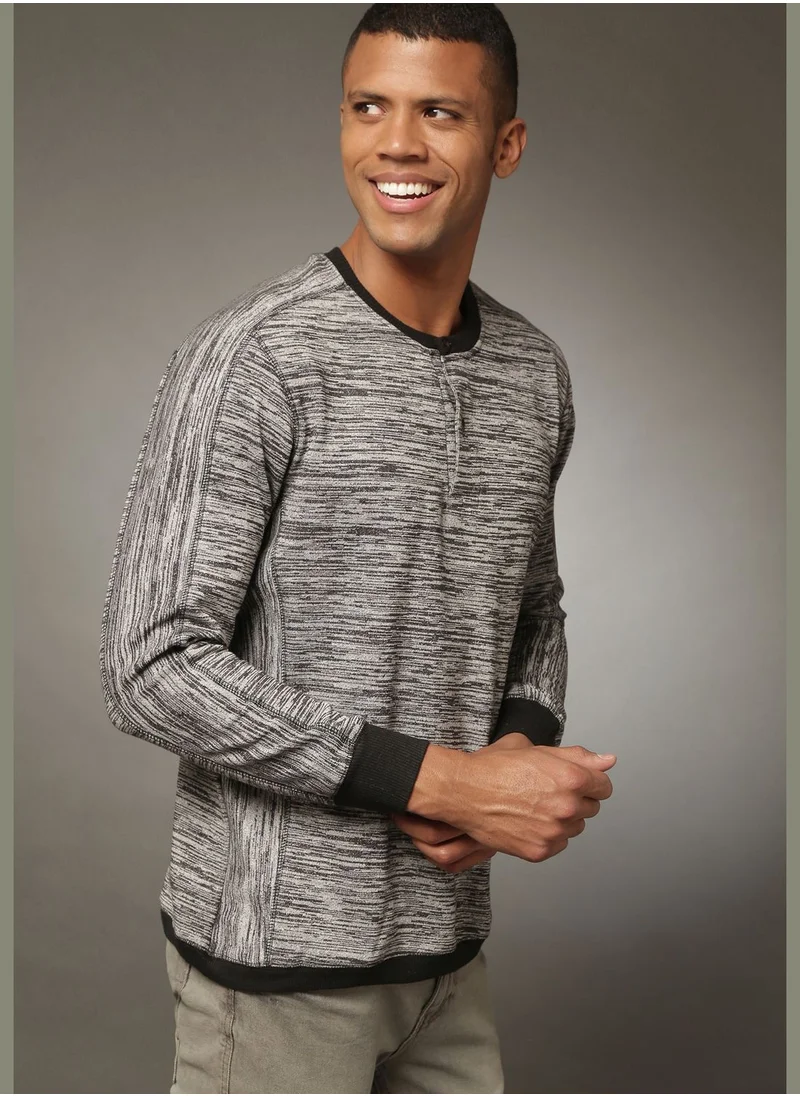 Campus Sutra Long Sleeve Striped Tshirt