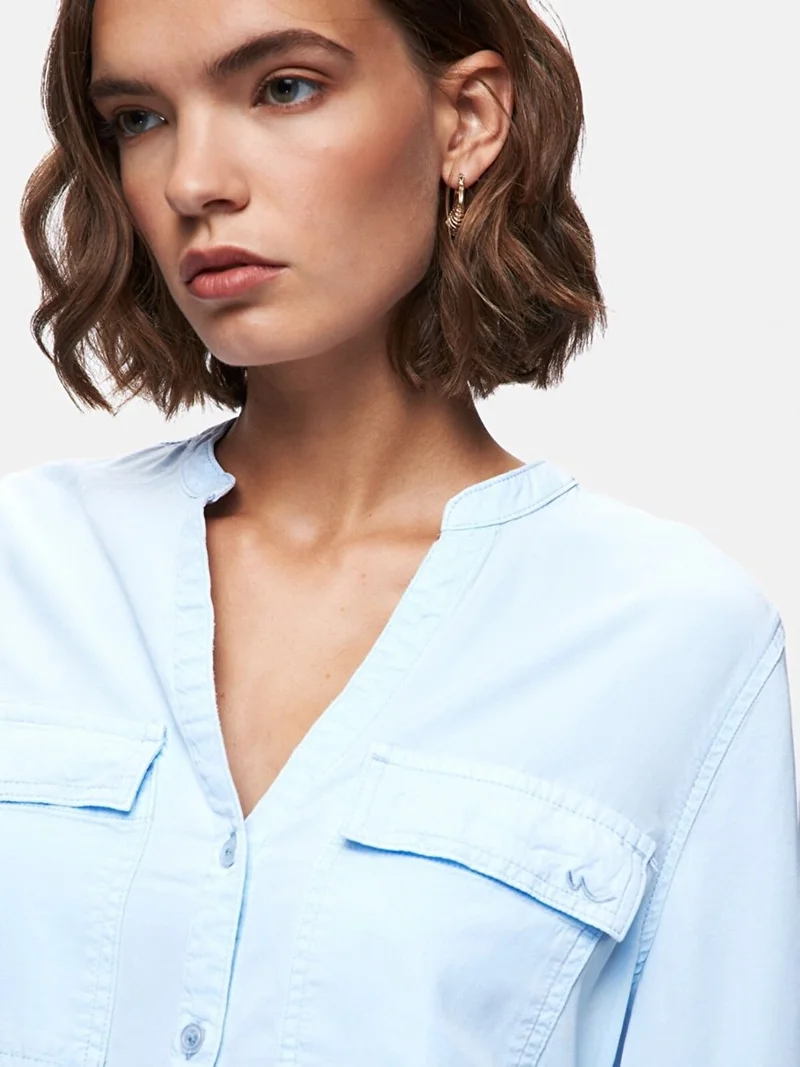 ال تي بي Blue Shirt