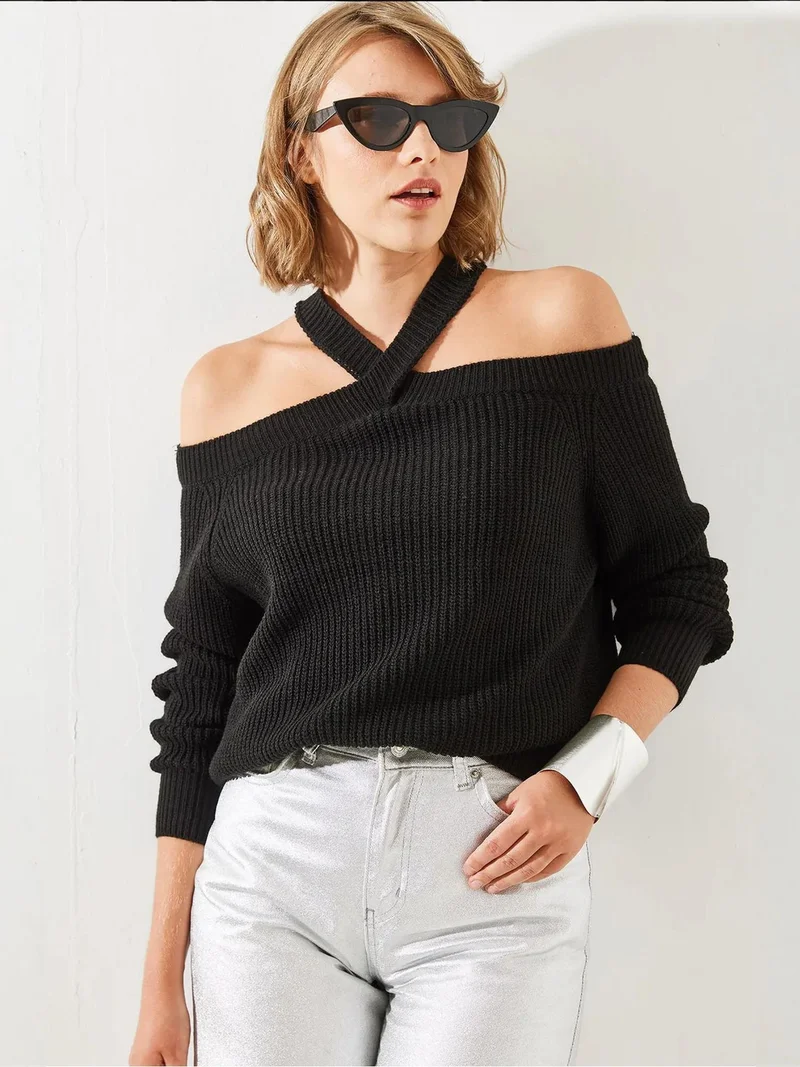 Bianco Lucci Black LUCCI Textured Crew Neck Long Sleeve Sweater with Cut Out Detail for Women | Best Price UAE