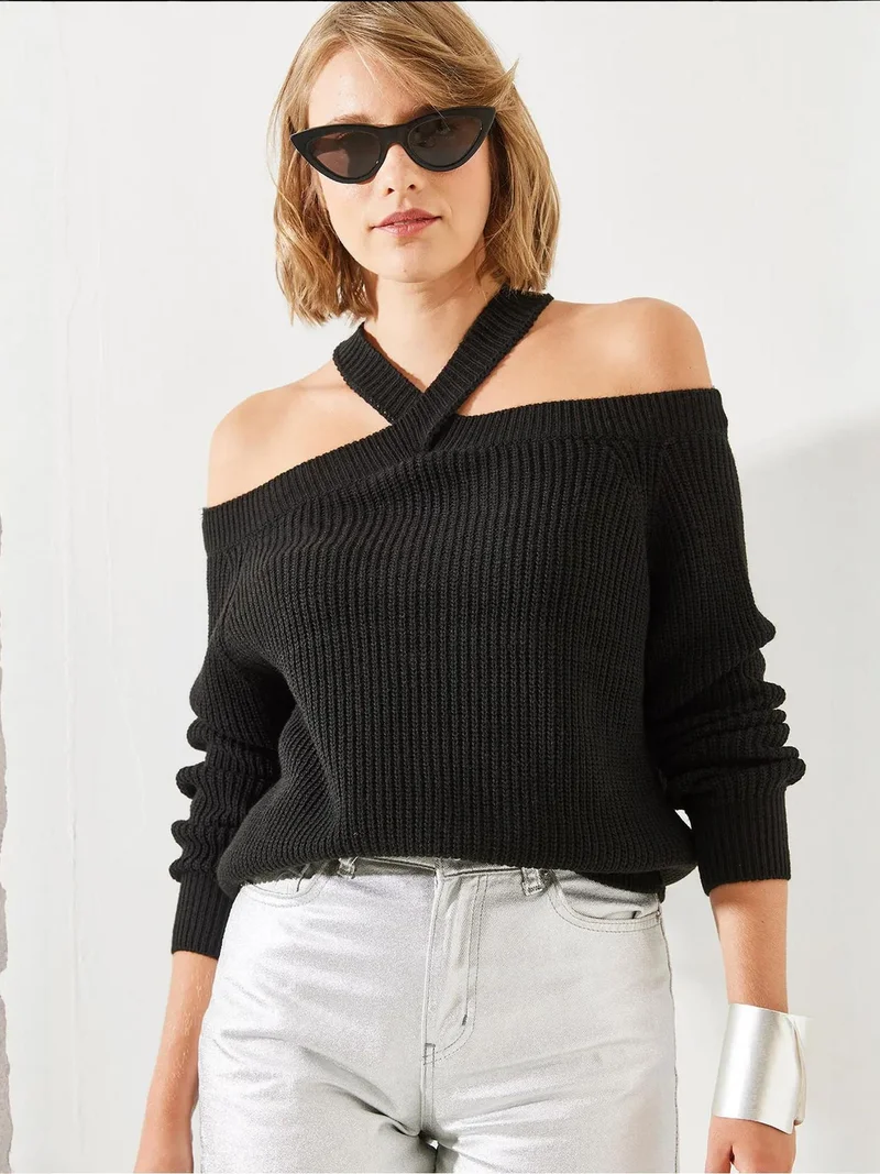 Bianco Lucci Black LUCCI Textured Crew Neck Long Sleeve Sweater with Cut Out Detail for Women | Best Price UAE