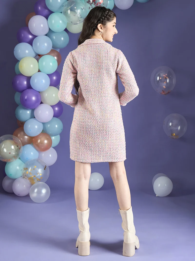 شيري أند جيري فستان بناتي كاروهات وردي بستايل القميص - نسيج التويد الأنيق، أكمام كاملة وياقة كلاسيكية.