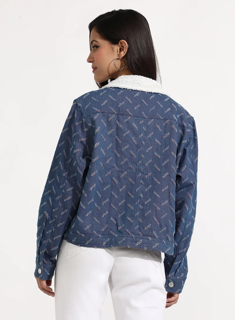 Campus Sutra Women's Blue Clustered Distress Denim Jacket