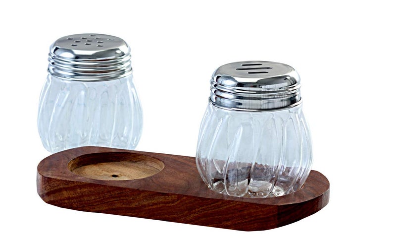 THW THW Plastic Material Chilli Flakes OreganoSpices Dressing Herbs Cheese Seasoning Shaker Dispenser Set with Wooden Holder Set of 2pcs  - Image 3