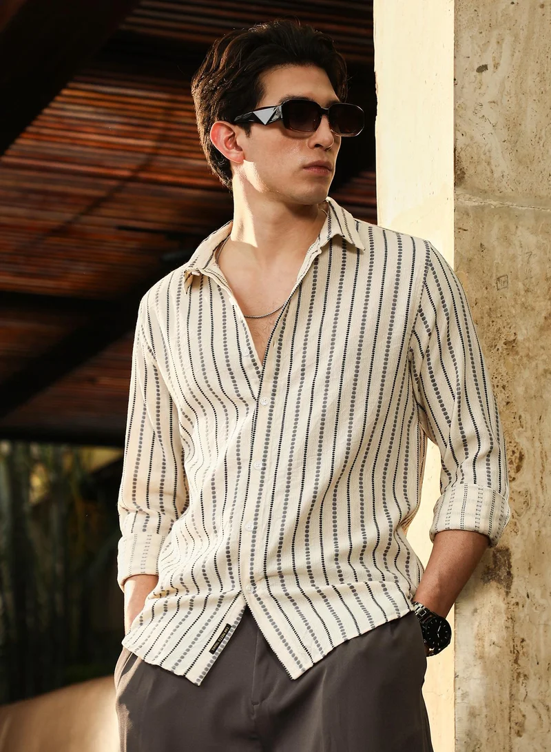 كامبوس سوترا Campus Sutra Men's Off-White Dotted-Stripe Jacquard Shirt | Spread Collar , Long  Cuffed Sleeves , Button Closure | Stripes Dobby | Cotton Shirt For Casual Wear