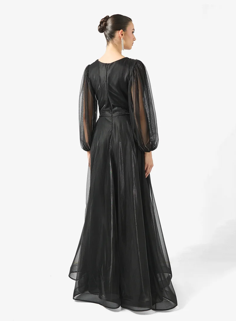 نمشي x فستان معدني بتصميم -