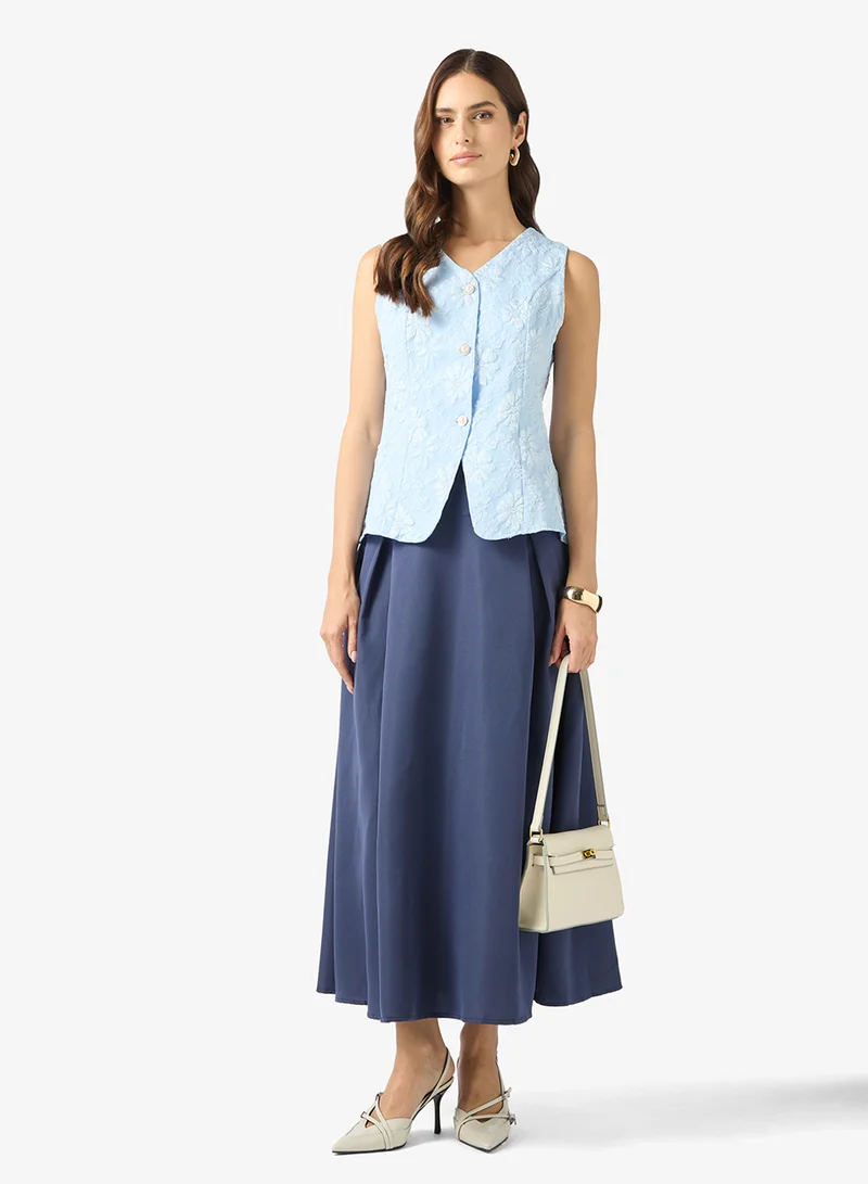 ايلا تنورة -