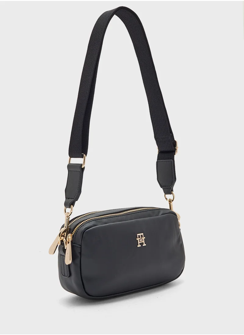 تومي هيلفيغر Zip Over Crossbody