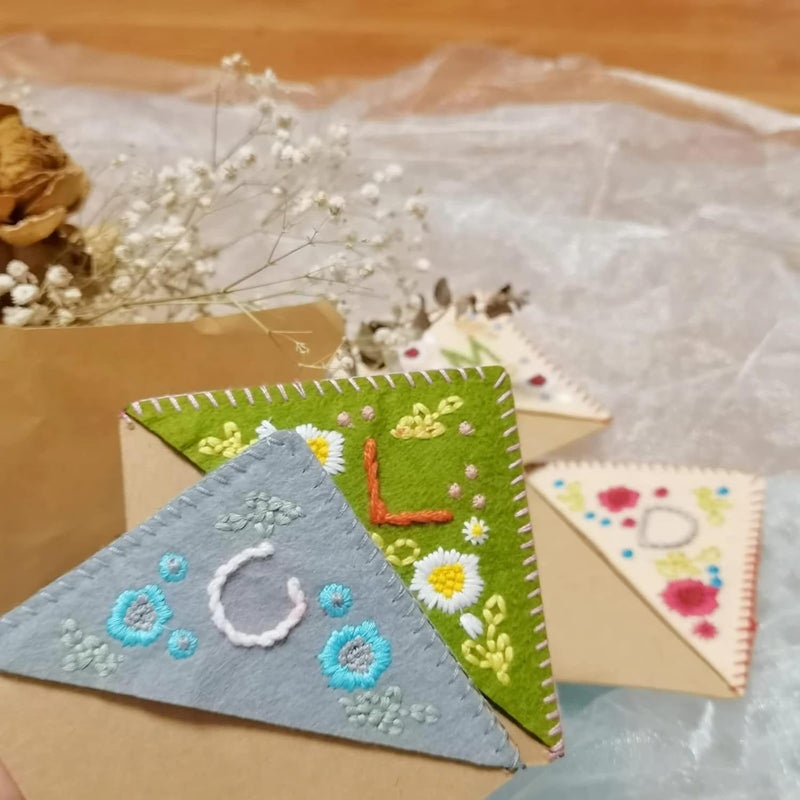 cheekyglo Personalized Hand Embroidered Corner Bookmark, Cute Flower Letter Embroidery Bookmarks, Felt Triangle Page Corner Handmade Bookmark, Felt Triangle Bookmark, Bookmarks for Book Lovers - Image 2