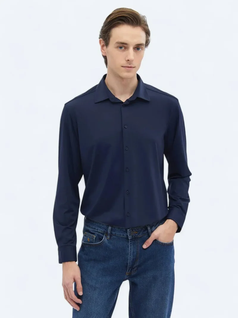 كيب قميص كاجوال أزرق داكن سادة بقصة عادية محبوك