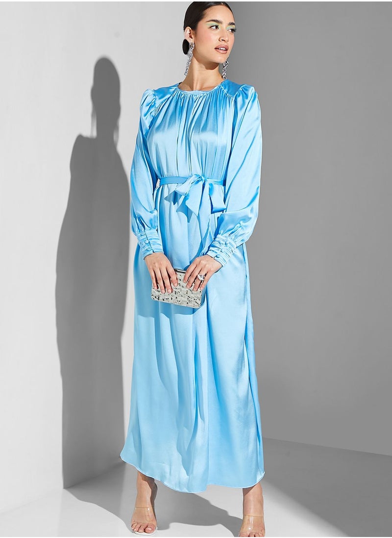 Namshi x Modanisa Plisse Belted Dress  - Image 4