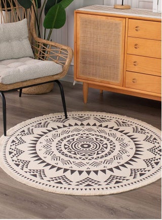 Handmade Tassel Rug With European Style Multicolor Size 120x120 cm - pzsku/Z559F4FF6FE17D6D1A21BZ/45/_/1679479113/69145d50-1388-40b1-ab95-a93c29790a5f