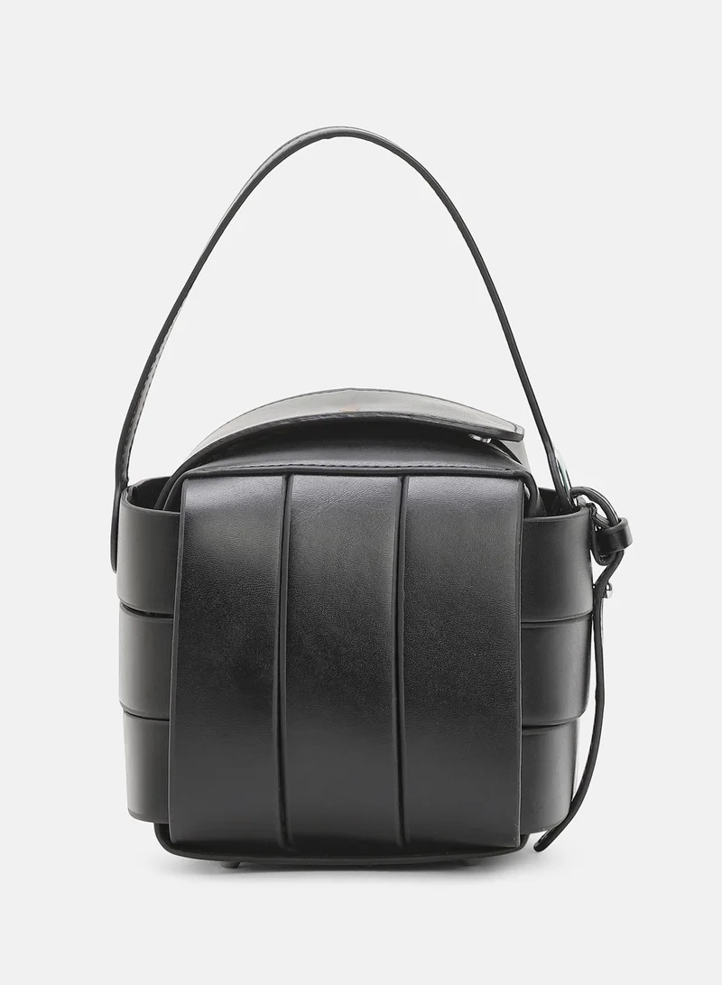 Haute Sauce Solid Zip Lock Regular Vegan Leather Hand Bag For Women