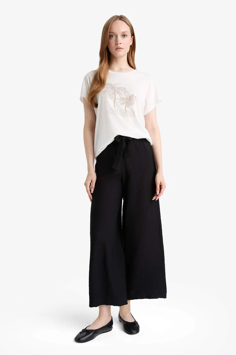 ديفاكتو Relax Fit Wide Leg Capri Pants