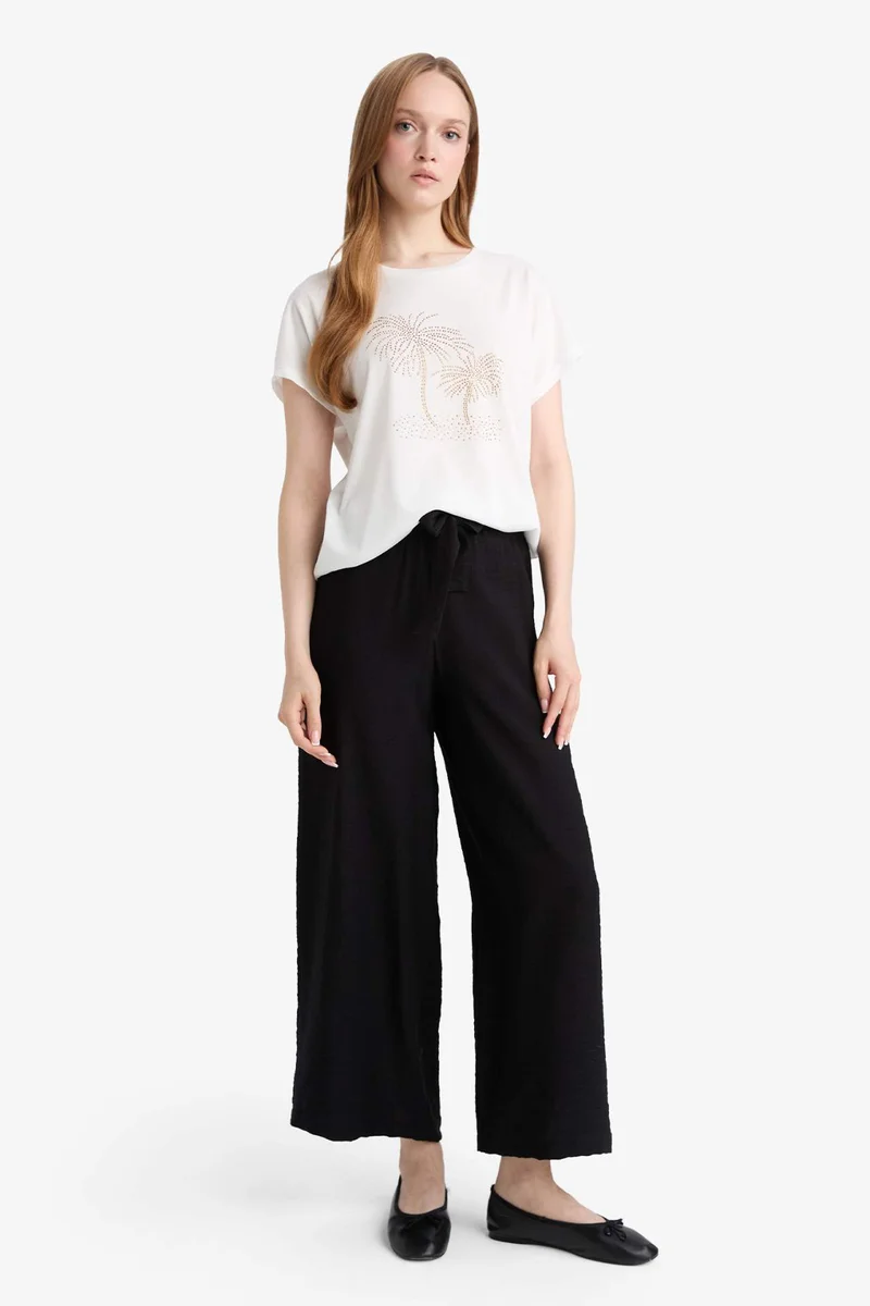 ديفاكتو Relax Fit Wide Leg Capri Pants