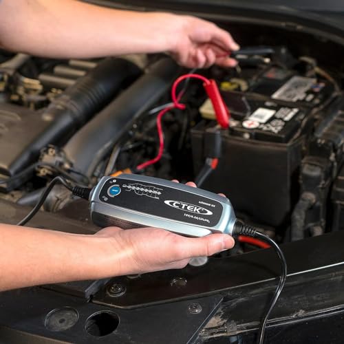 CTEK 56-926 ليثيوم الولايات المتحدة | شاحن بطارية ليثيوم أيون فوسفات LiFePO4 أوتوماتيكي بالكامل | 5.0Ah - 60Ah | شحن صيانة يصل إلى 120Ah - Image 4