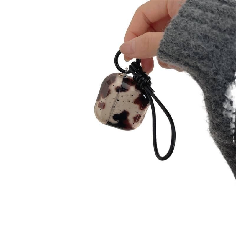 حافظة حماية متوافقة مع سماعات AirPods Pro / سماعات AirPods 4 مع غطاء صلب باللون أسود وحماية من الخدش وحمل يومي خفيف خفيف الوزن من البلاستيك - JOVA - Image 4