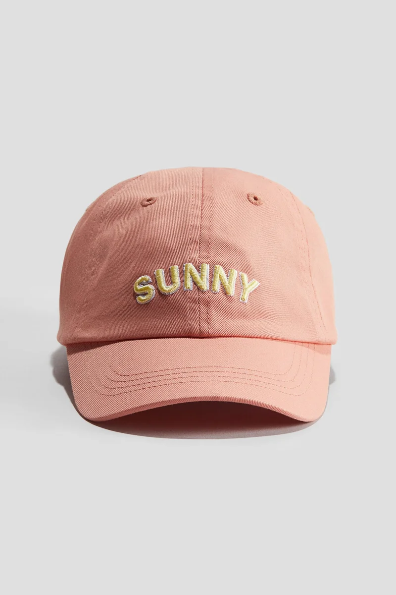 اتش اند ام قبعة بتفاصيل مطرزة