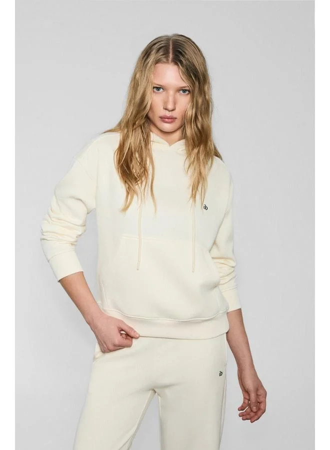 URBAN BEAT JINGSO Women's Soft Fleece-Lined Hooded Sweatshirt with Kangaroo Pocket and Print Detail in Ecru.