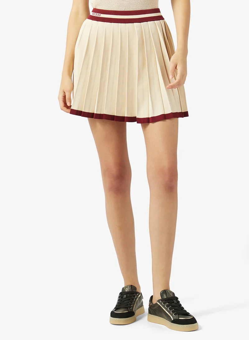 جس تنورة بخصر مرتفع وطيات