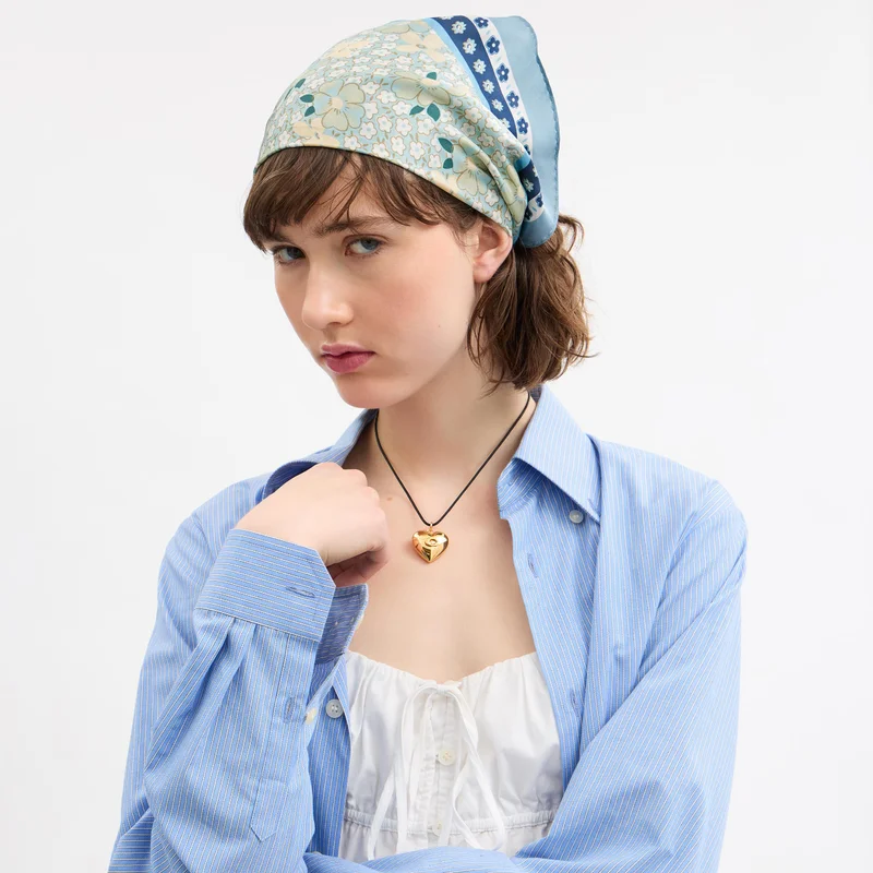 كوتش Vintage Floral Printed Silk Diamond