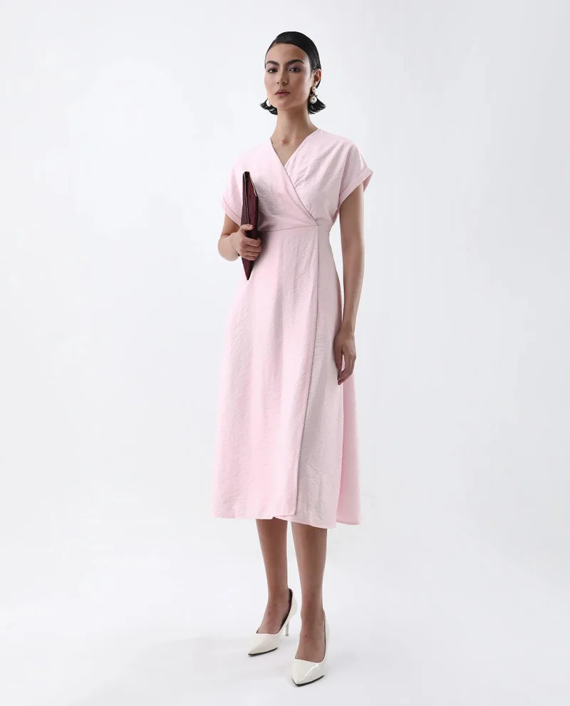 ريريزم Women's Solid Wrap Midi Dress