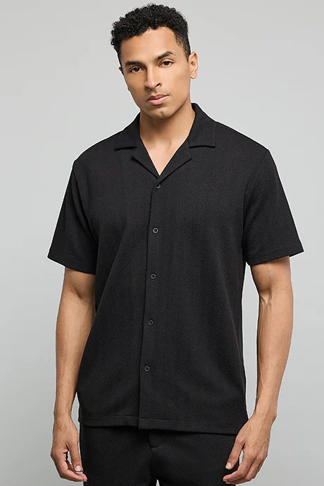 أر أند بي Textured Shirt with Crew Neck and Short Sleeves