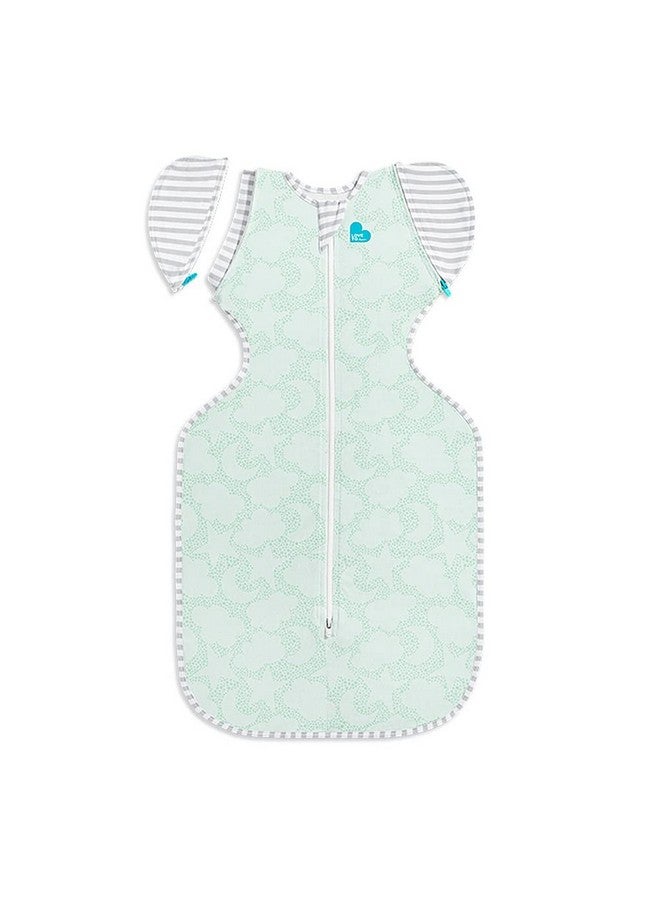 LOVE TO dream حب الحلم حقيبة الانتقال العضوية 1.0 TOG، نقاط سماوية نعناع، كبيرة، 19-24 رطل، أجنحة قابلة للفك ببراءة اختراع، تساعد بلطف على انتقال الطفل بأمان من التغطية إلى الحرية قبل التدحرج. - Image 1