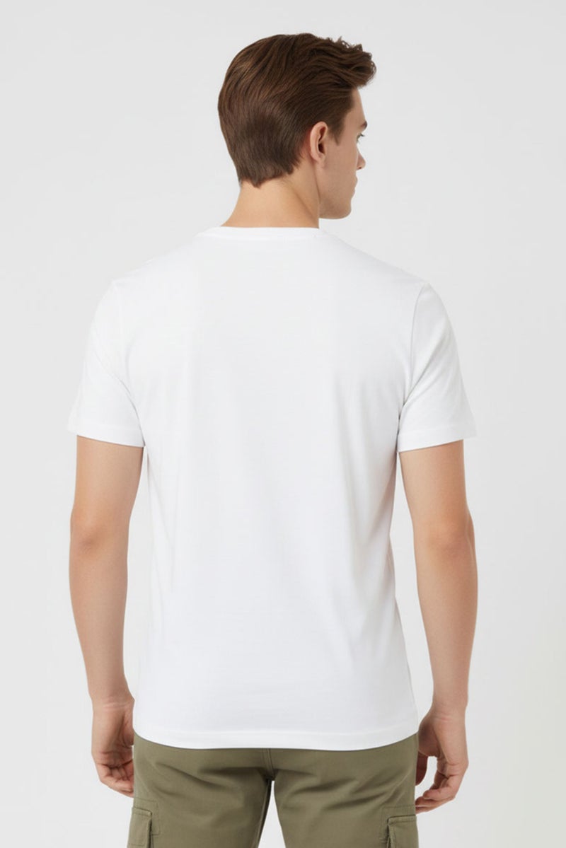 Dolce & Gabbana تي شيرت رجالي بأكمام قصيرة وياقة دائرية بشعار العلامة التجارية، أبيض - Image 3