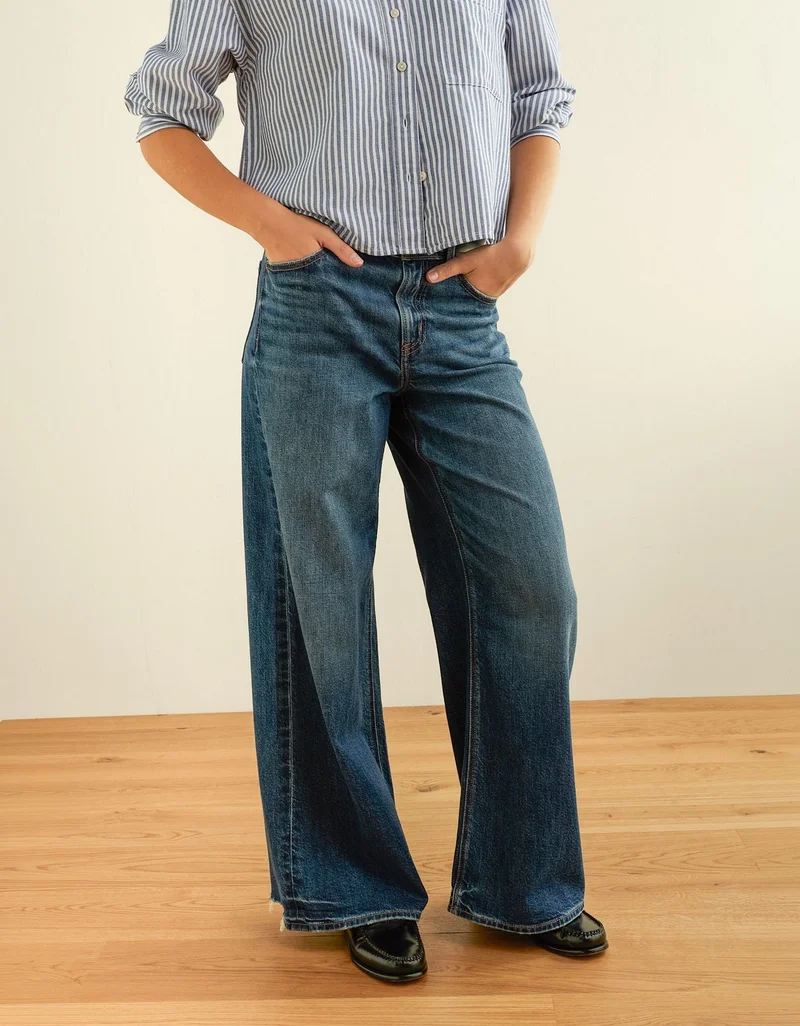 American Eagle AE Super High-Waisted Ultra Wide-Leg Jean