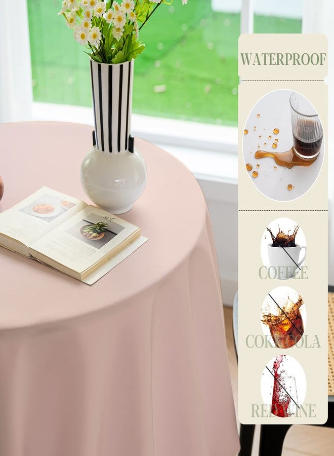 BYDOLL مفرش طاولة BYDOLL دائري 60 بوصة، لون وردي فاتح، قابل للغسل، مقاوم للتجعد والبقع، مصنوع من البوليستر المقاوم للانسكاب، مناسب للطاولات المستديرة، والمهرجانات، والتخييم، والنزهات، وحفلات الزفاف. - Image 5