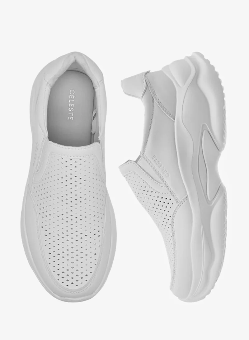 سيليست سنيكرز نسائي سهل الارتداء بتفاصيل مقصوصة ونعل سميك