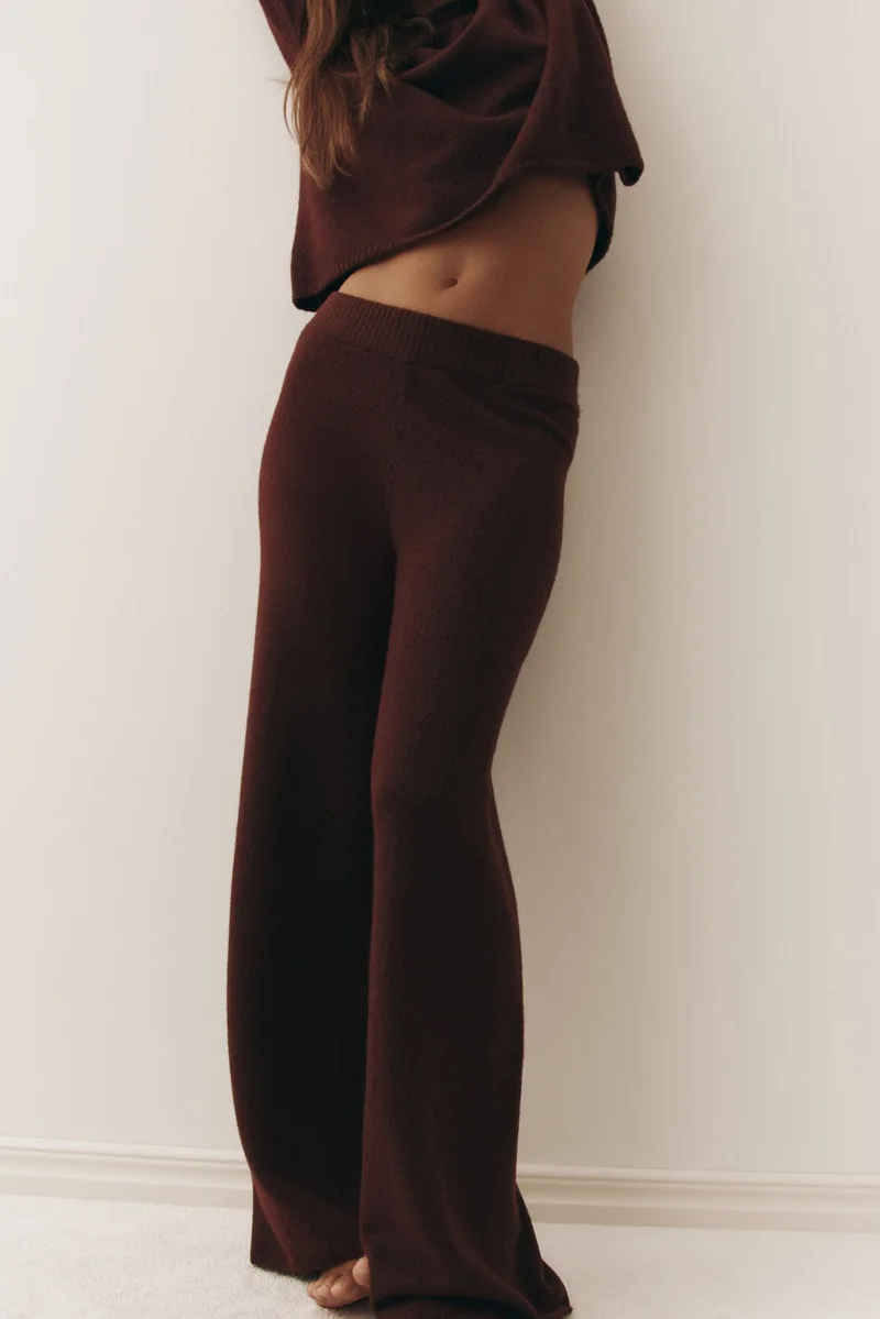 اتش اند ام بنطلون من الصوف الناعم