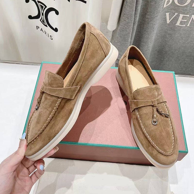 European Station Classic British Style Loafers Tassel Metal Buckle Slip-On Flat Lovers' Shoes - Image 1