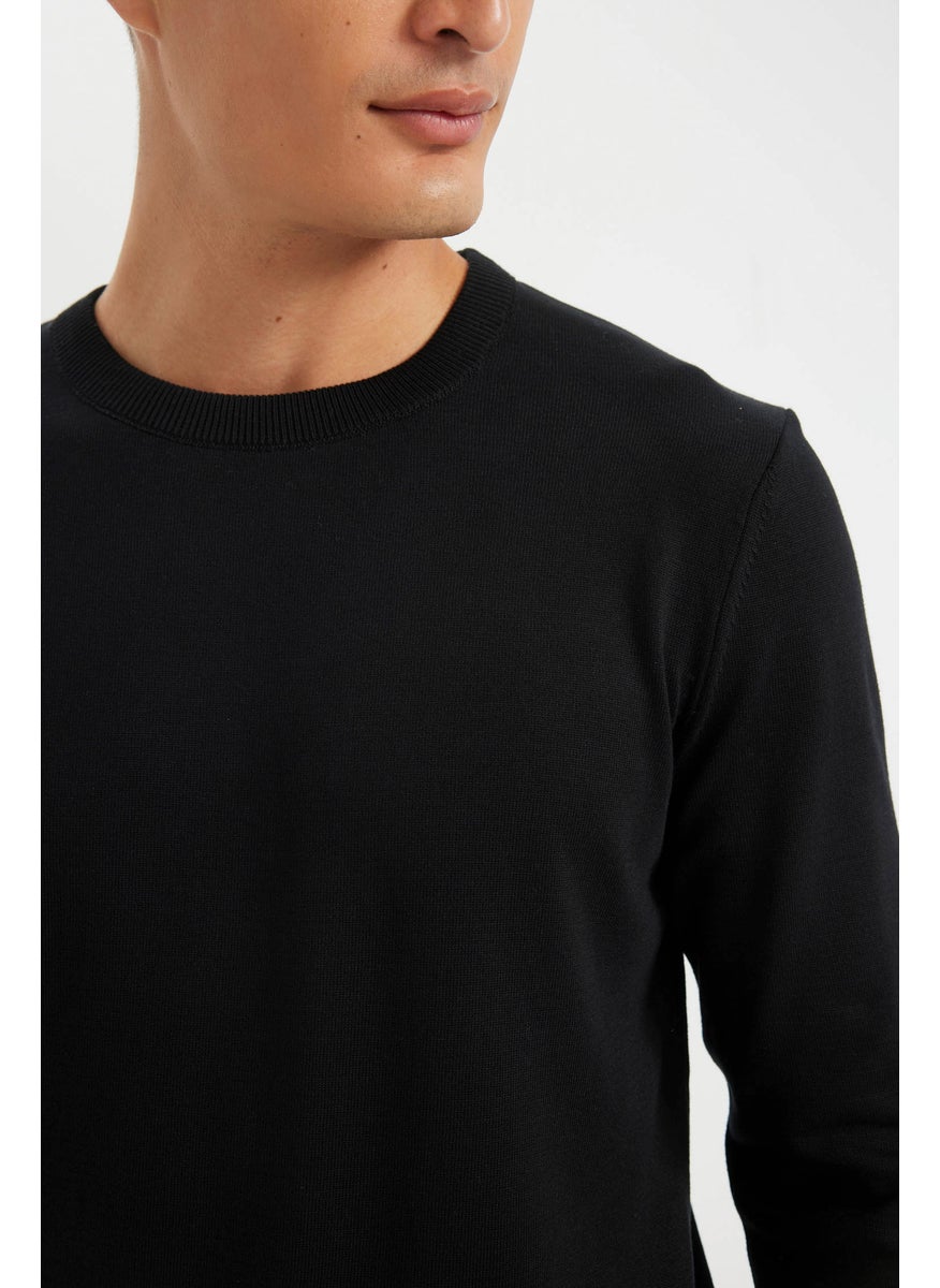 DeFacto - Man Standard Fit Crew Neck Basic Knit Comfortable Pullover - Image 1