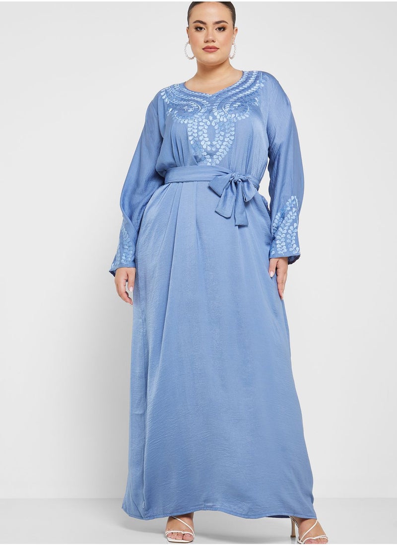 Hayas Closet Curve - Embellished Cape Sleeve Jalabiya - Image 1