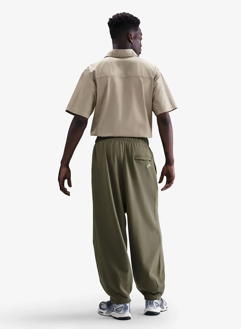 Nike Club Fleece Oversized Sweatpants