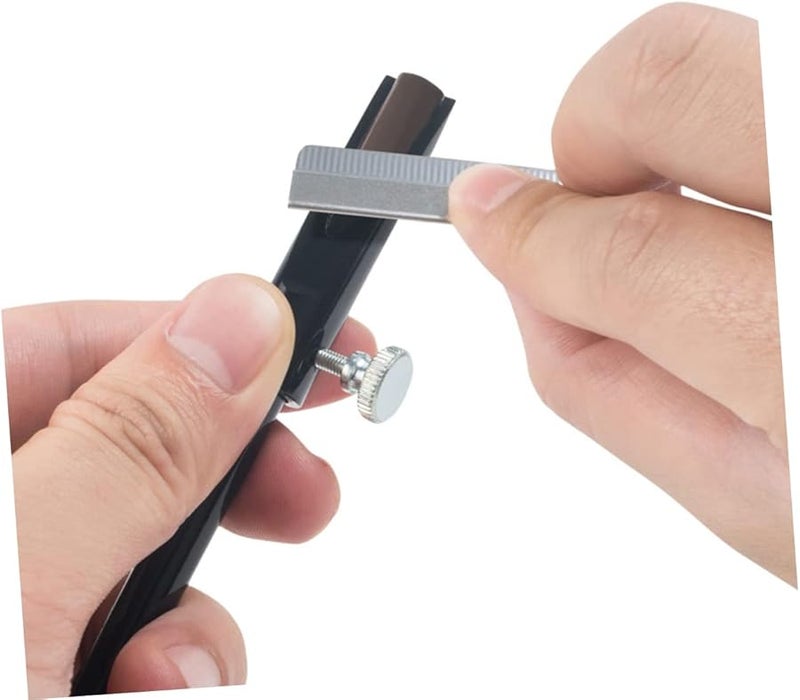 2Pcs Professional Eyebrow Pencil Sharpener Sturdy Makeup Eyeliner Sharpener Easy to Use - Image 5