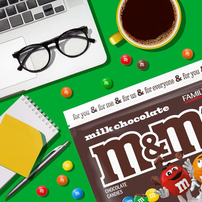 M&M'S Milk Chocolate Candy, Family Size, 18 oz Resealable Bulk Candy Bag - Image 4