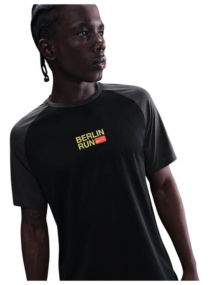Nike City Marathon Stride T-Shirt