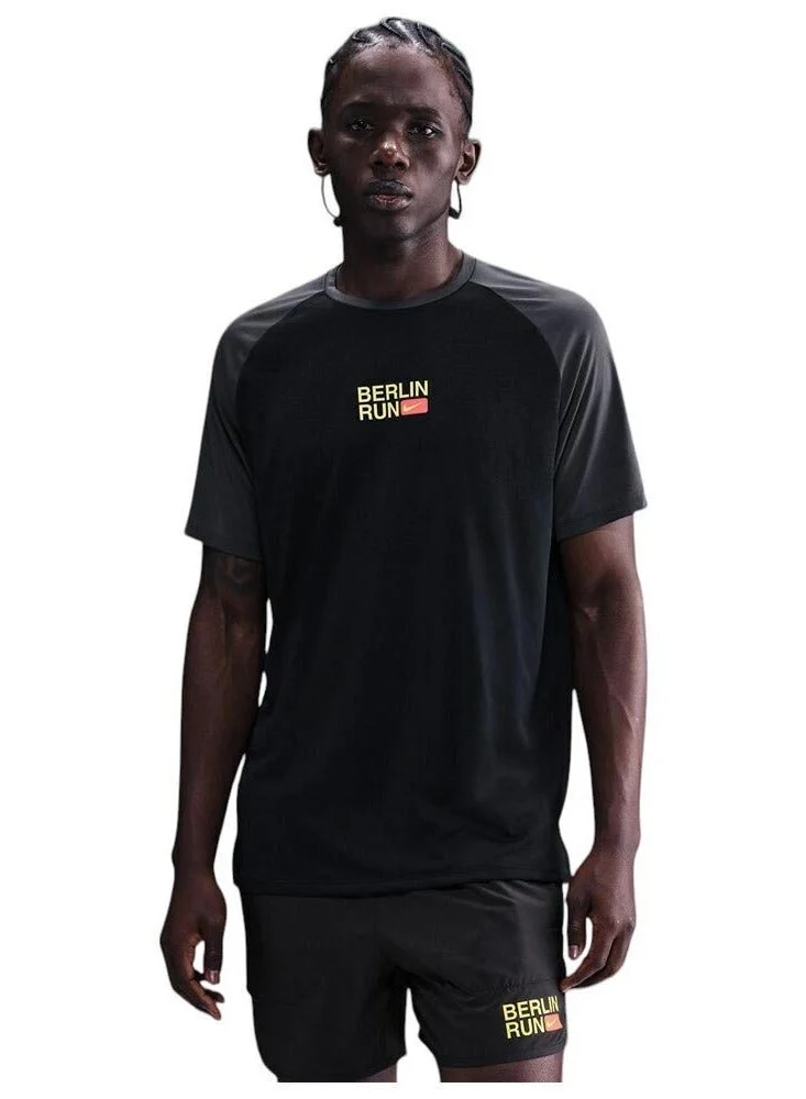 Nike City Marathon Stride T-Shirt