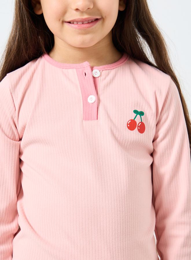 ستايلي طقم منسق من ليقنز وتيشيرت بطبعة جرافيك - Image 3