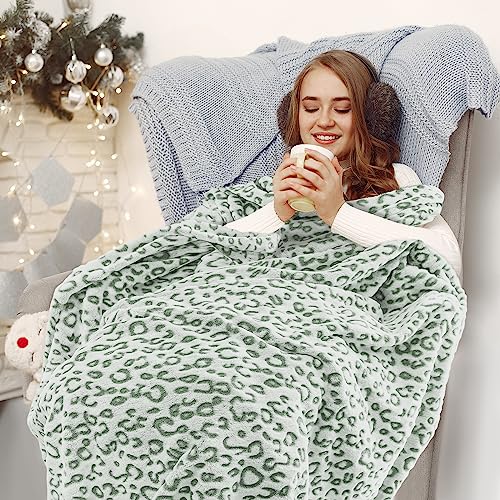 SEEGU Sage Green Blanket Soft Cozy Olive Green Fleece Blankets Lightweight Fuzzy Blankets and Throws for Travel Camping Couch Bed 50x60inch - Image 2